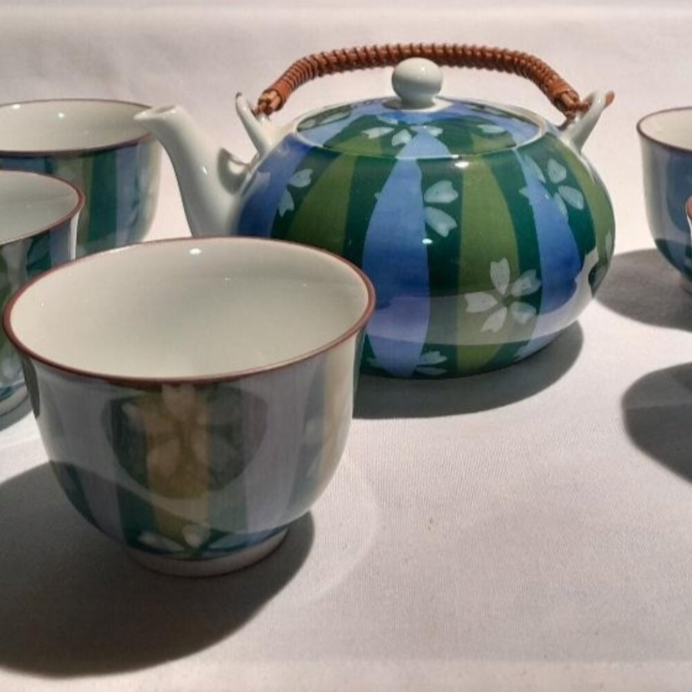 Arita Yaki Table Ware Collection Japanese Teapot and 5 Cup Set